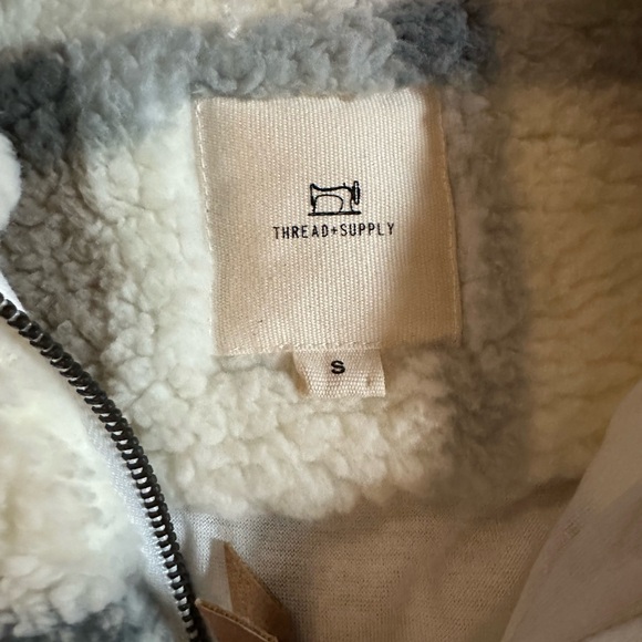 Quarter zip pullover - Picture 2 of 2